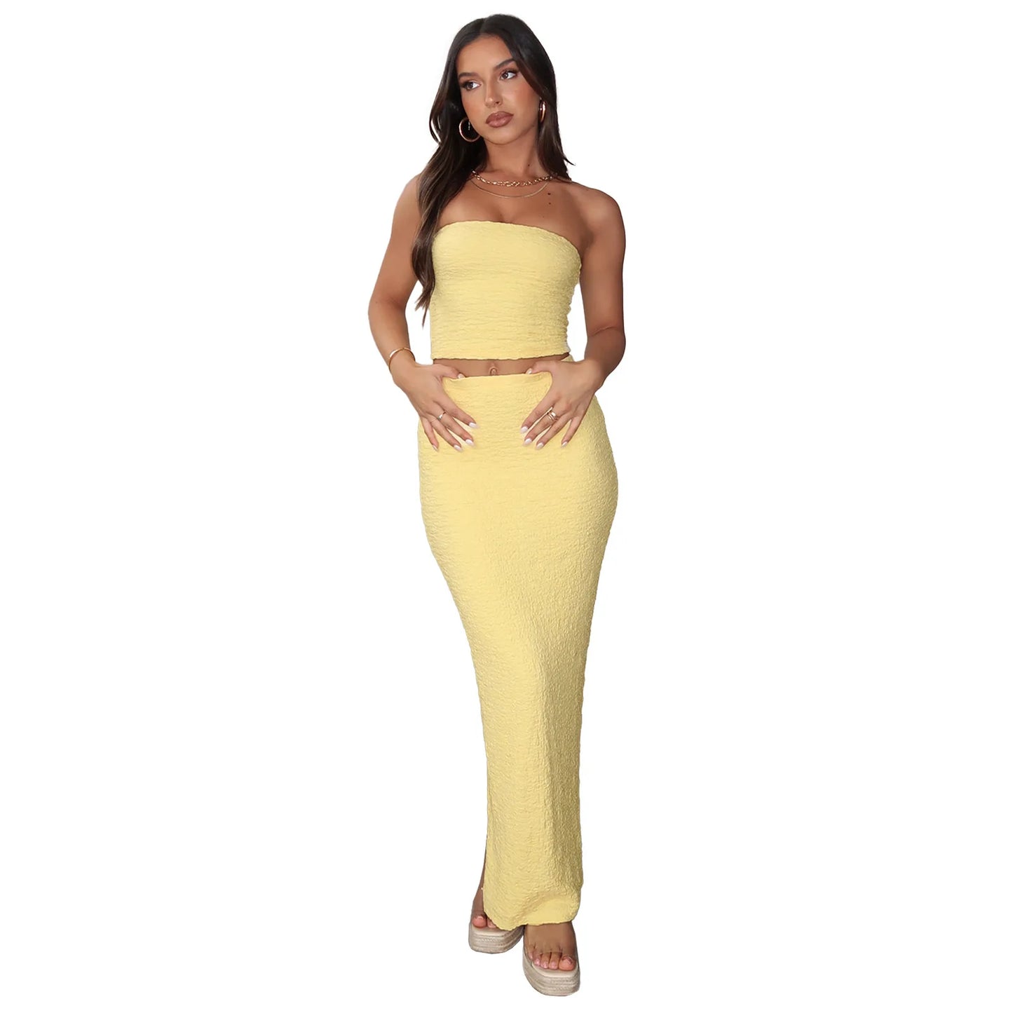 2024 Women Cartoon Printed Crop Top Tshrit With Mini Irregular Skirt Designer Brand Summer Sexy 2 Piece Skirts Set
