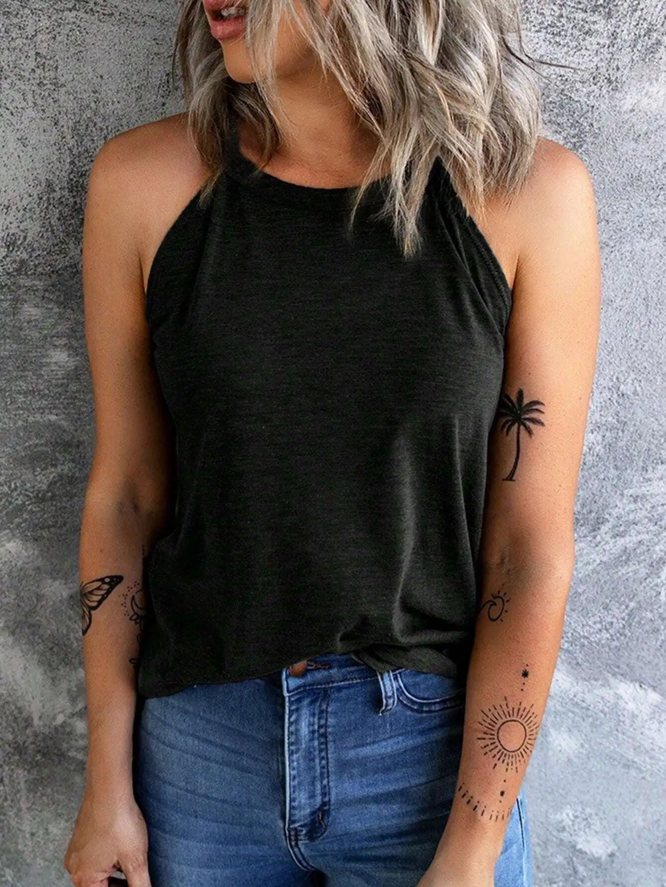 Women's Summer Sleeveless Halter Tee Shirts Crew Neck Workout Tank Tops Casual Plain Cami Shirts