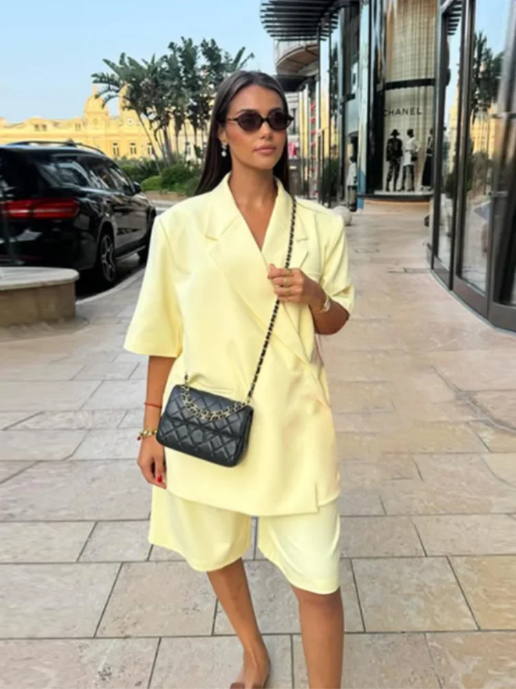 Fashion Lapel Suit Jacket Women Casual Loose Short Sleeve Office Lady Coat 2025 New Chic Autumn Single Button Oversize Jacket