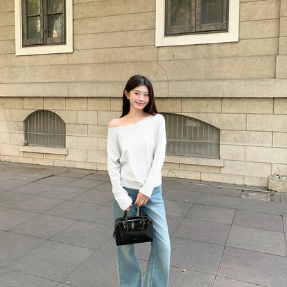 Relaxed Lazy Off-the-Shoulder Long Sleeve T-Shirt for Women Loose-Fitting Sexy and Unique Top