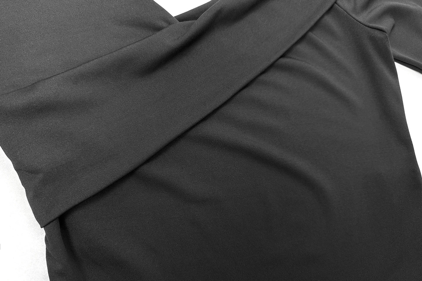 Fairyshely 2025 Spring Casual Black T-shirt Women Off Shoulder Long Sleeve Bodycon Crop Top Autumn Lady Clud Party Short Tops