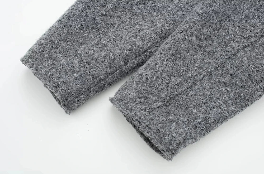 TRZA Women Fashion Patch Pockets With Flaps Cropped Jacket Coat Vintage Long Sleeve Front Zipper Female Outerwear Chic Tops