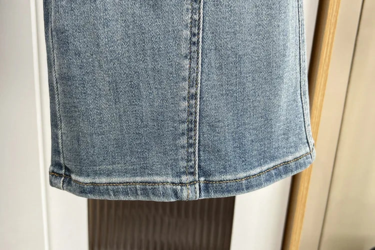 Plus Size Women's High Waisted Slim Flared Jeans 2025 Spring Stretch Denim Pants Curvy Premium Slimming & Lengthening Design