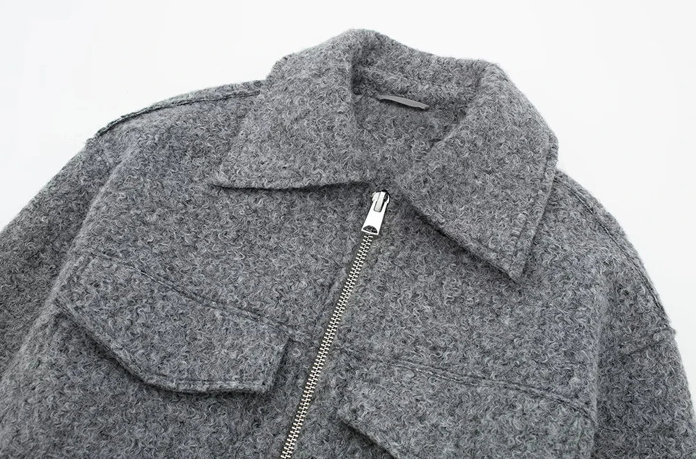 TRZA Women Fashion Patch Pockets With Flaps Cropped Jacket Coat Vintage Long Sleeve Front Zipper Female Outerwear Chic Tops