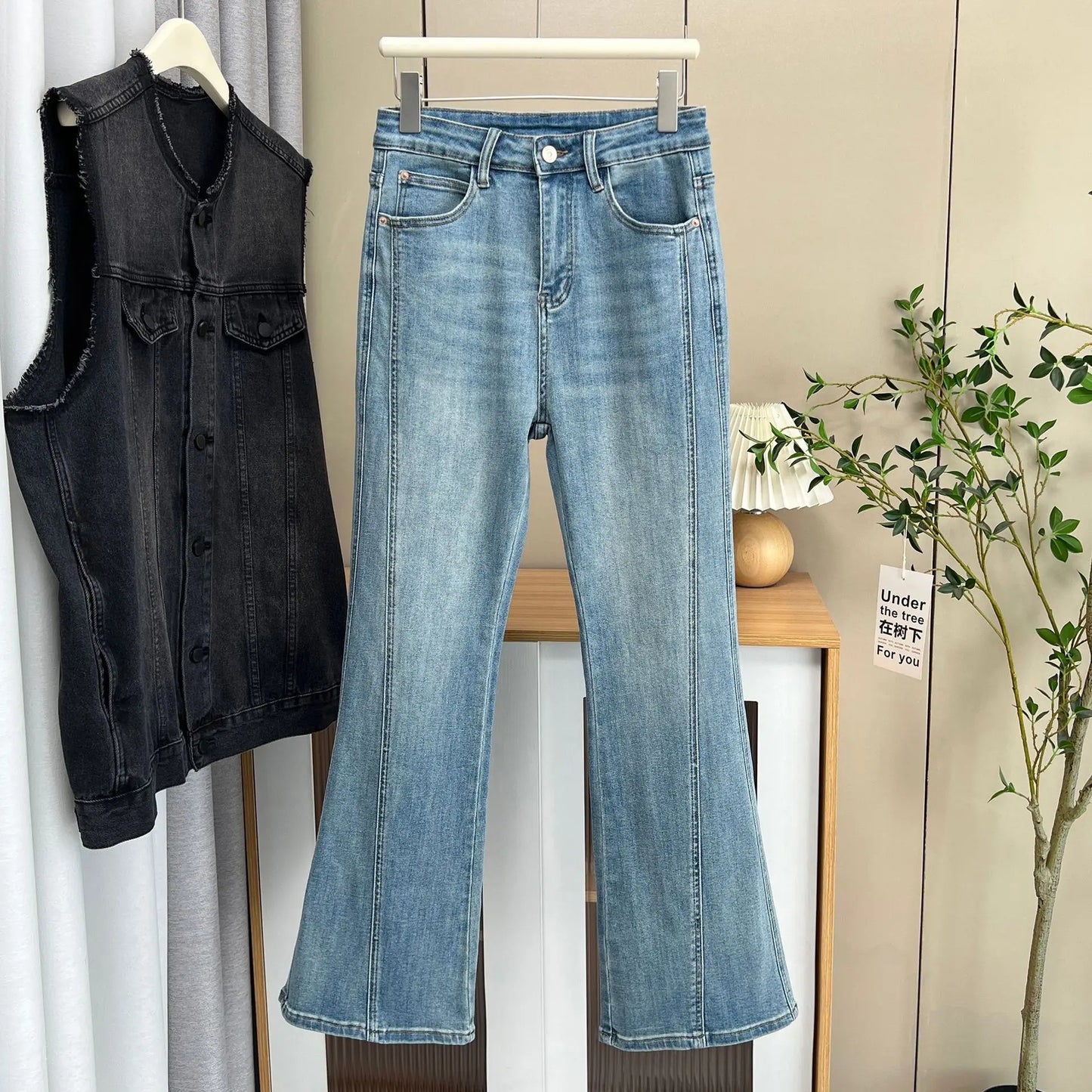 Plus Size Women's High Waisted Slim Flared Jeans 2025 Spring Stretch Denim Pants Curvy Premium Slimming & Lengthening Design